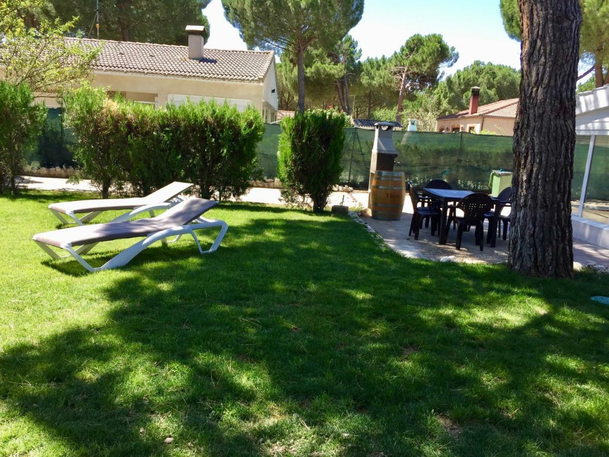 Chalet Medina Del Campo Entrepinares El Campillo  المظهر الخارجي الصورة